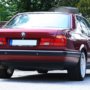 bmw-750i-22.jpg