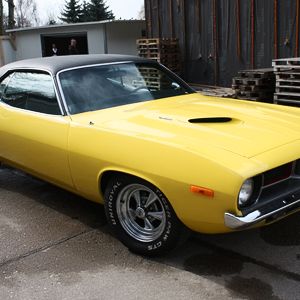 plymouth-cuda-02.jpg