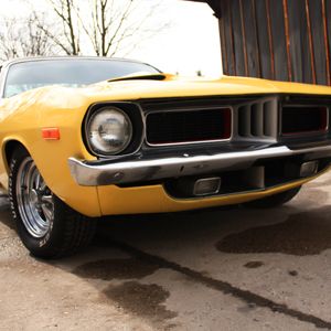 plymouth-cuda-01.jpg